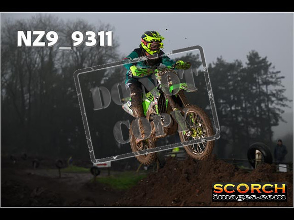 Experts-061