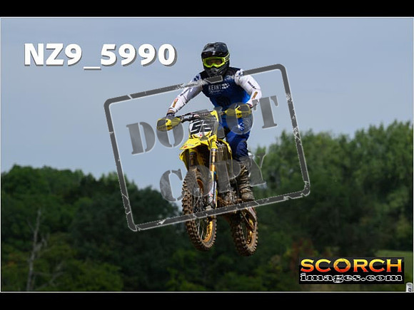 Experts-076