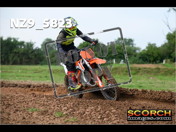 85's-083