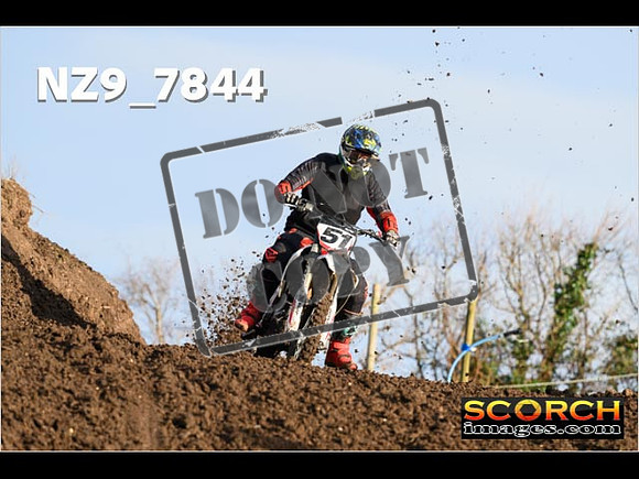 Experts-061