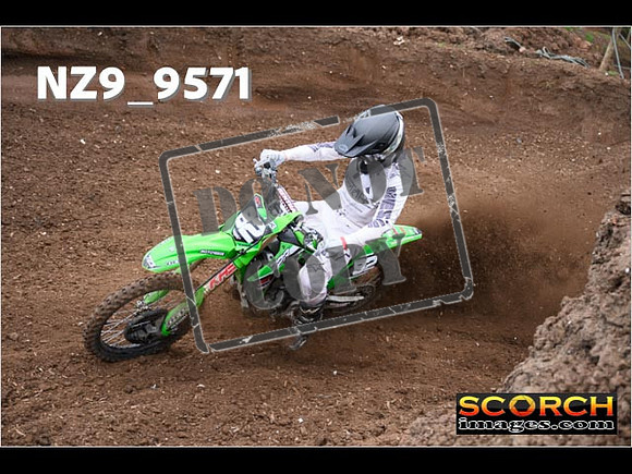 Experts-027