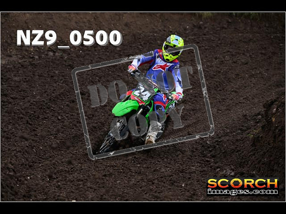 Experts-056