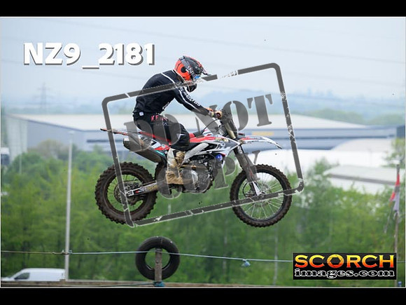 Thur 02 May-064