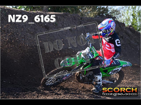 Experts-080