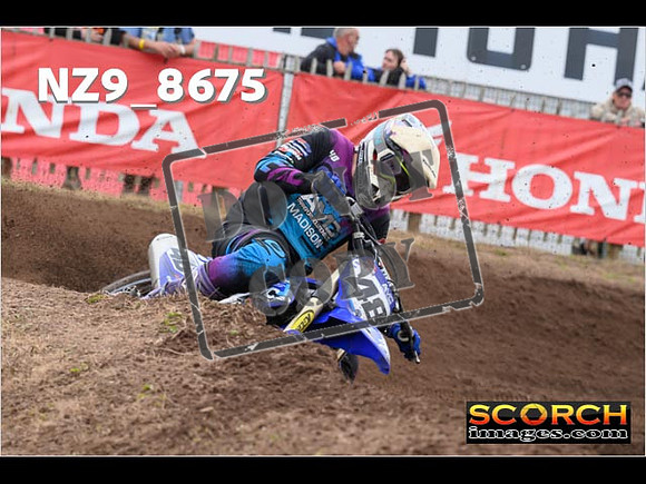 MX1-048