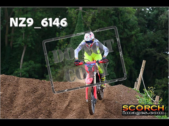 Thur14Aug-009