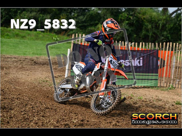 85's-090
