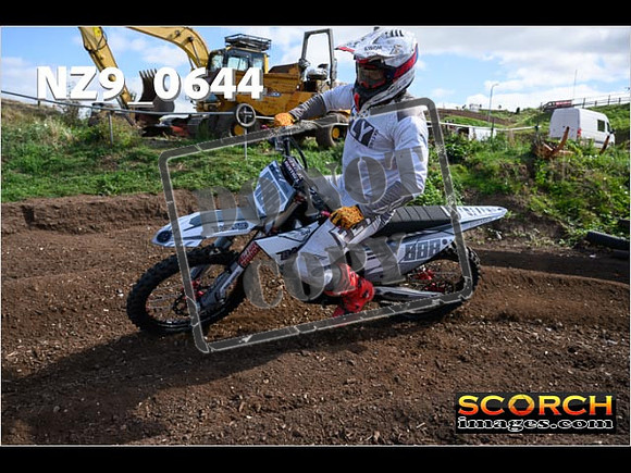 Fri09Aug-014