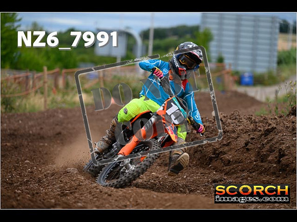 Experts-180