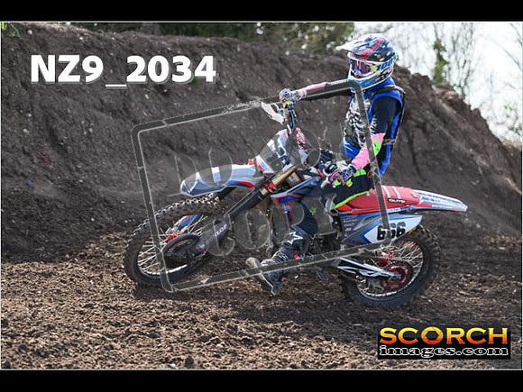 Experts-072