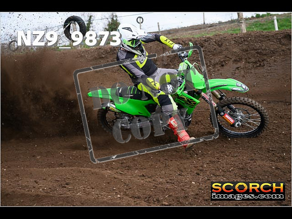 Experts-094