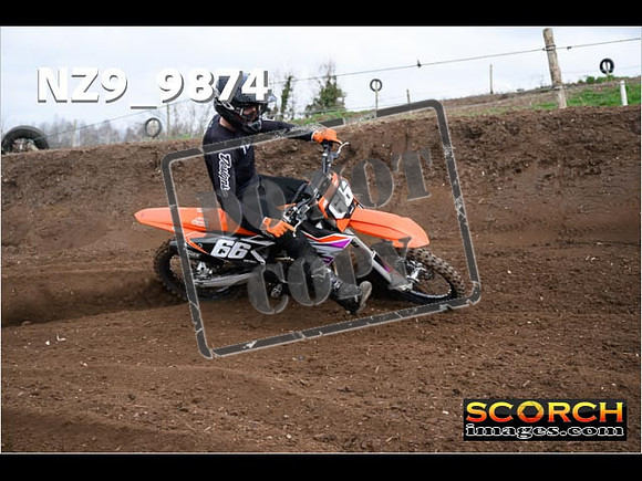 Experts-095