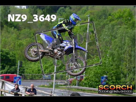 Experts-099