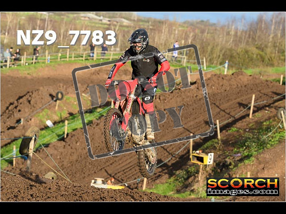 Experts-002