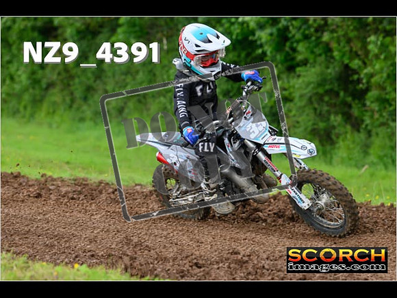 Auto 65'S-058