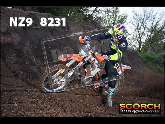 Thur10Apr-033