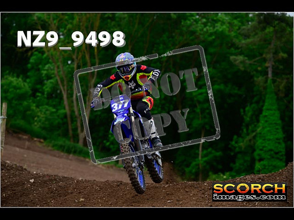Experts-097