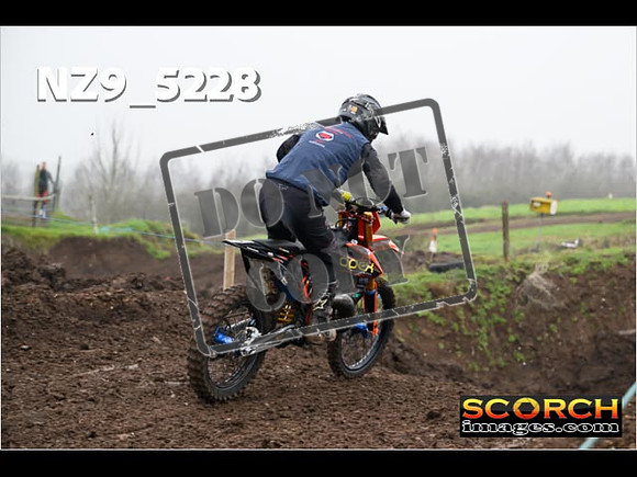 Experts-089