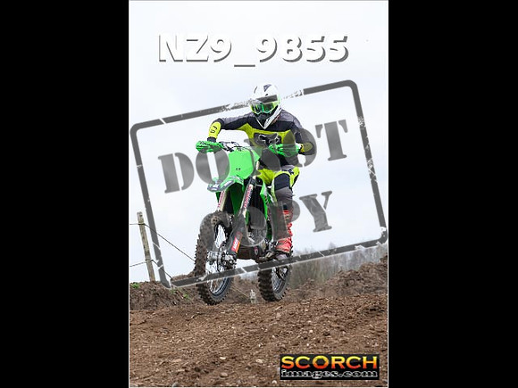 Experts-076