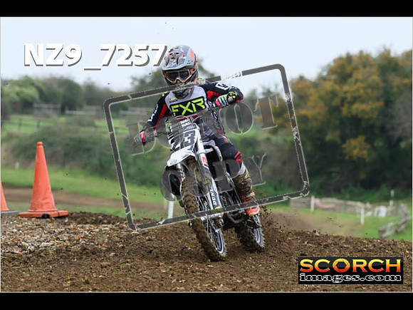 85's-064