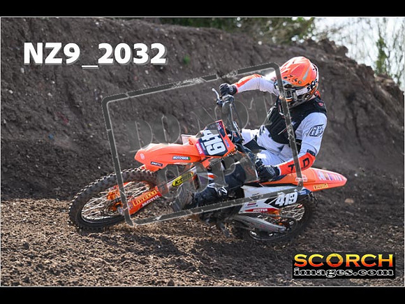 Experts-070
