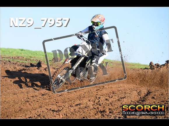 Thur06Feb-005