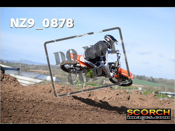 Experts-060