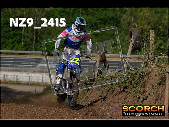 Experts-072