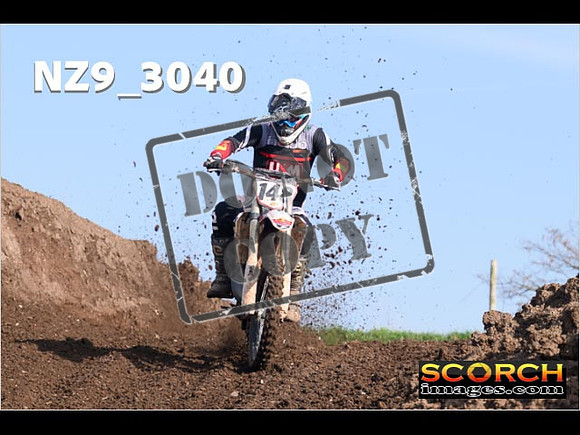 Experts-078