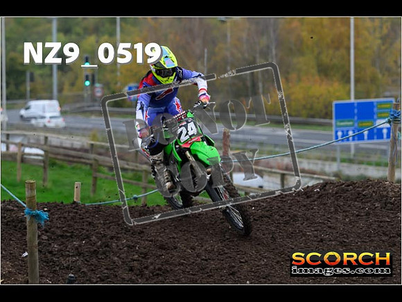 Experts-074
