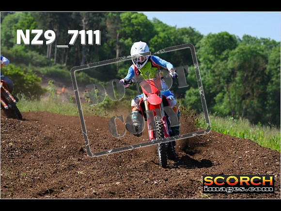 Experts-094