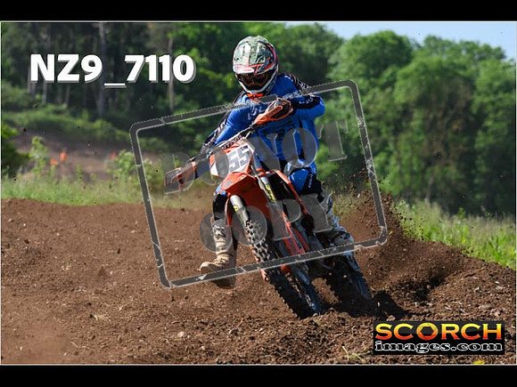 Experts-093
