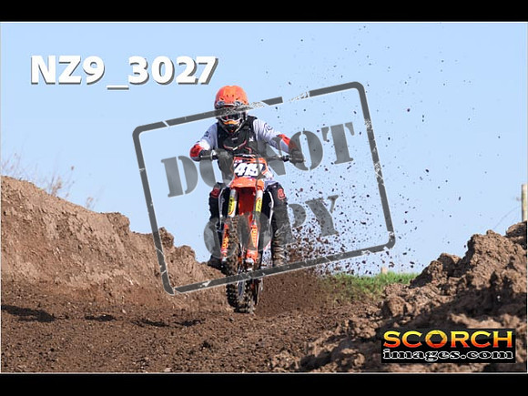 Experts-065