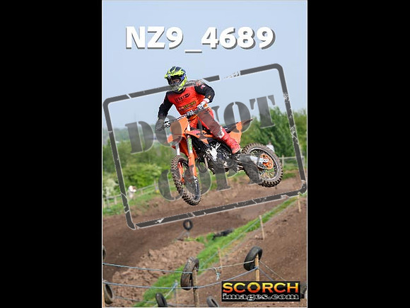 Experts-070