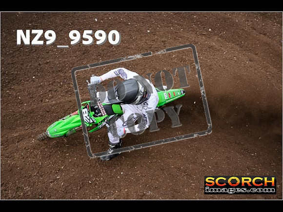 Experts-045
