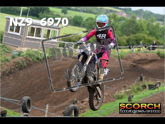 Experts-094