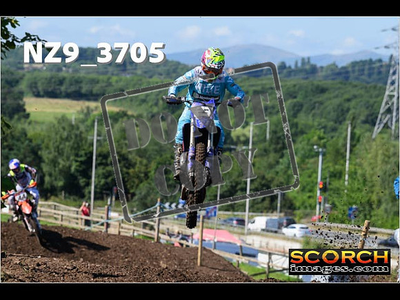 Experts-070