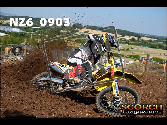 Experts-063