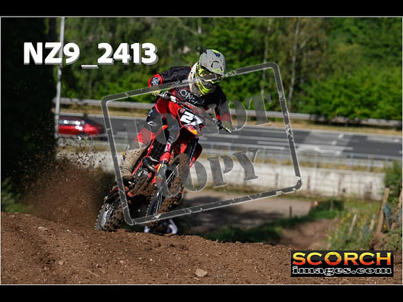 Experts-070