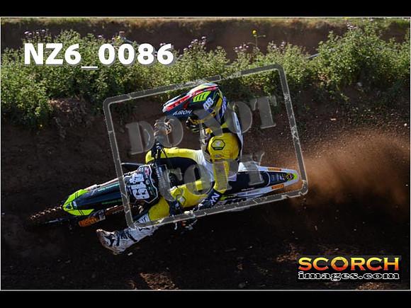 Experts-082