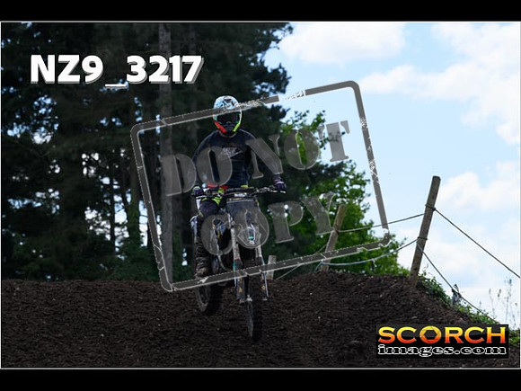 Inters-329