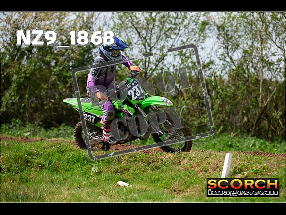 85's-049