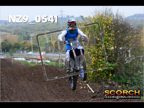 Experts-096