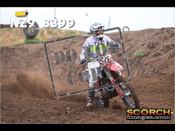 Experts-090