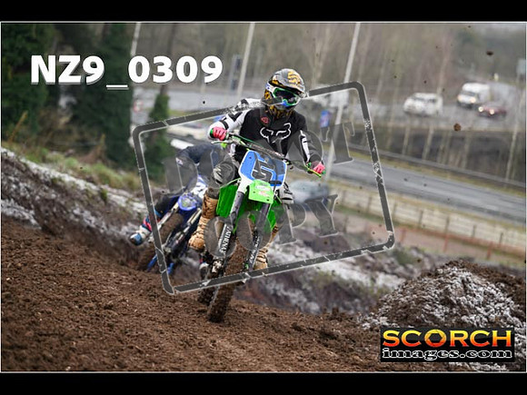 IntersGreenOrange-025