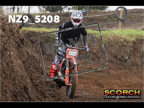 Experts-072
