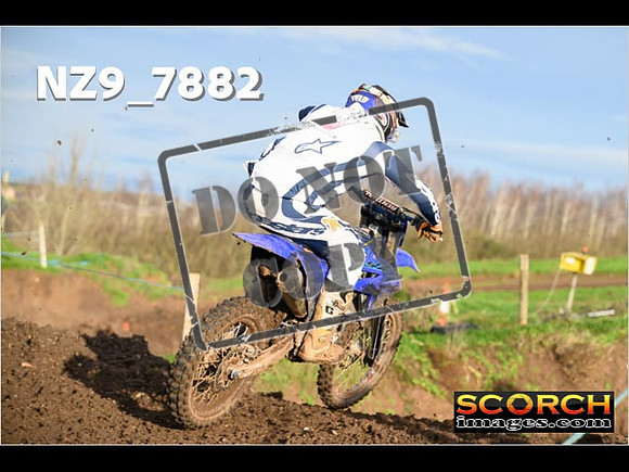 Experts-096