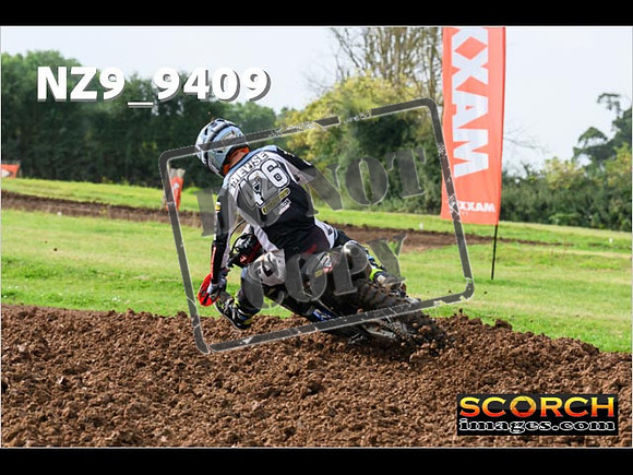 Experts-076