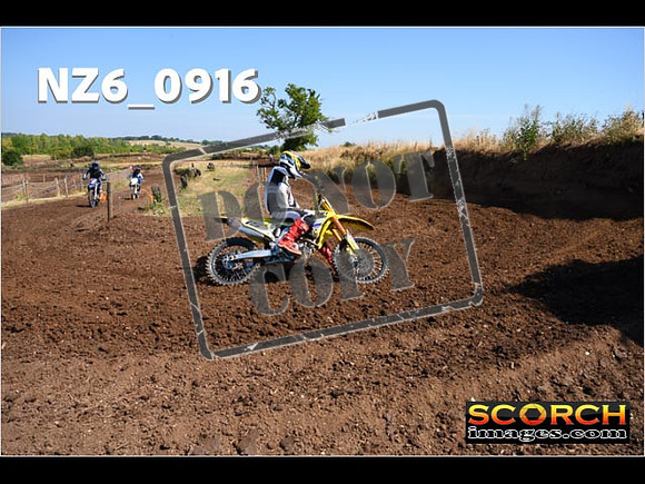 Experts-075