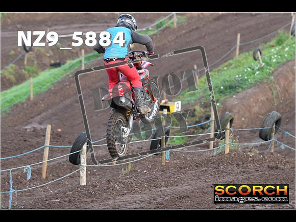 Experts-053